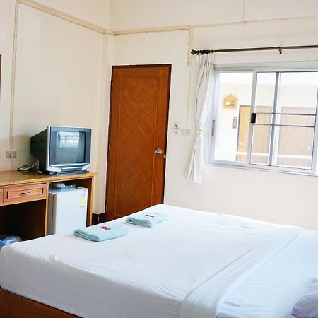 Safe House Court Hotel Chiang Mai Bagian luar foto