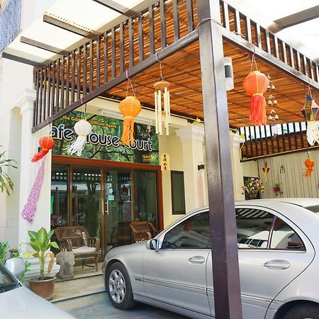 Safe House Court Hotel Chiang Mai Bagian luar foto