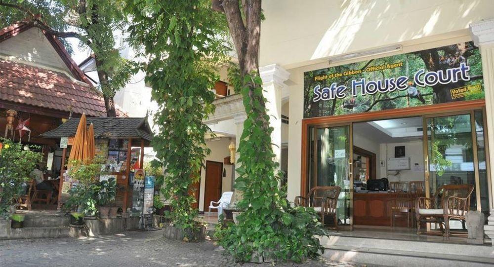 Safe House Court Hotel Chiang Mai Bagian luar foto