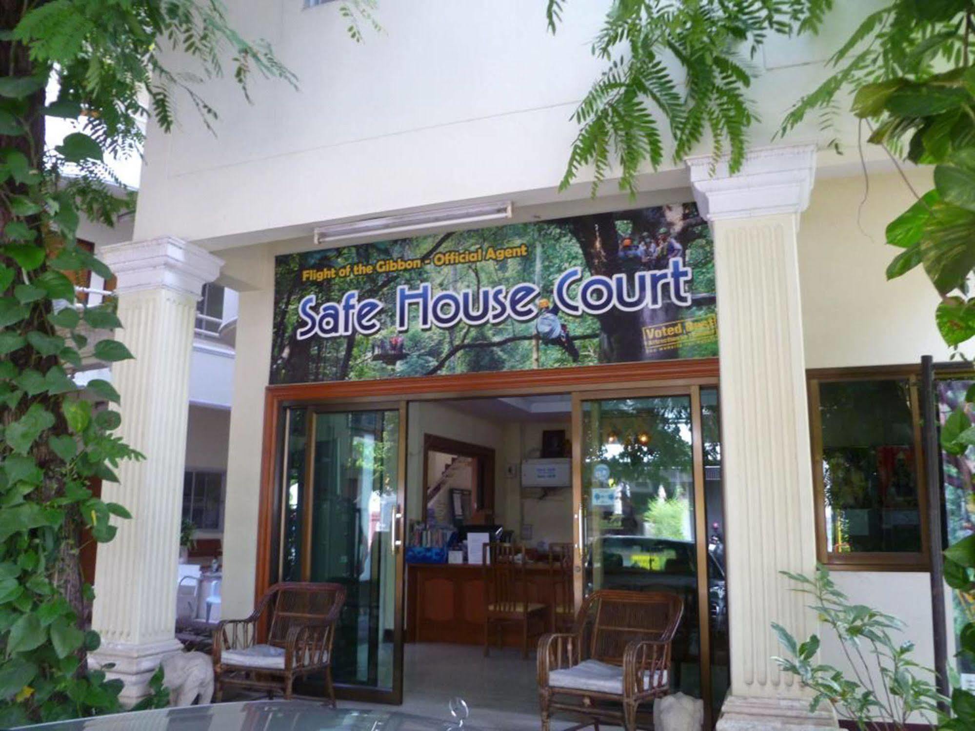Safe House Court Hotel Chiang Mai Bagian luar foto