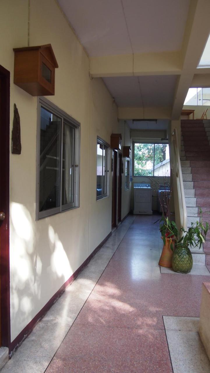 Safe House Court Hotel Chiang Mai Bagian luar foto