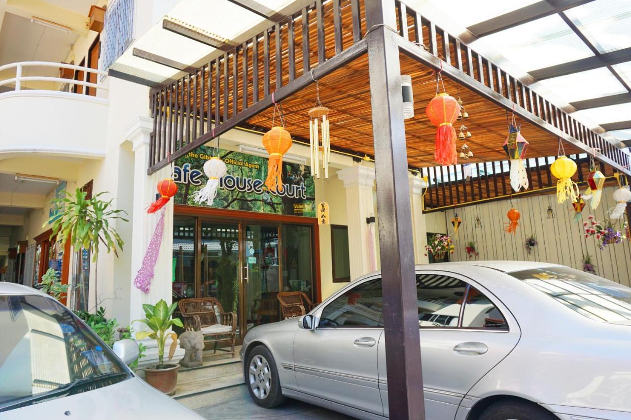 Safe House Court Hotel Chiang Mai Bagian luar foto